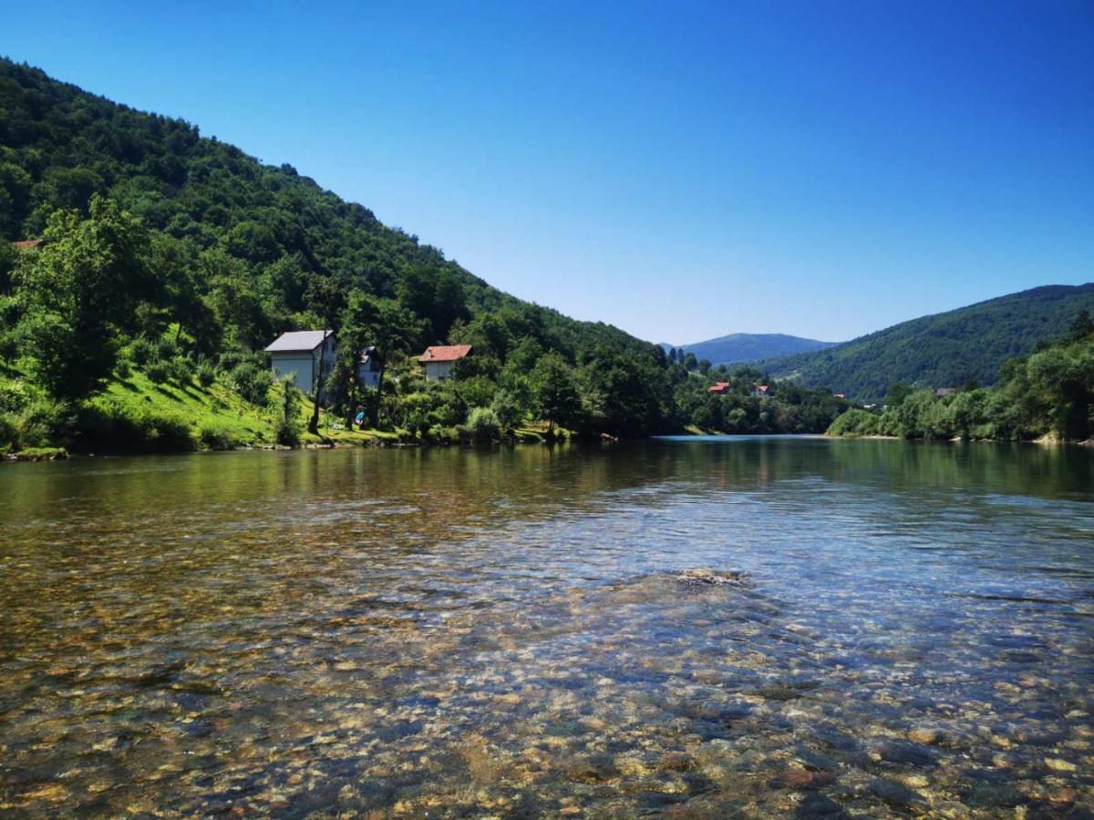 Vikendica Pored Drine Foca Handici Kültér fotó