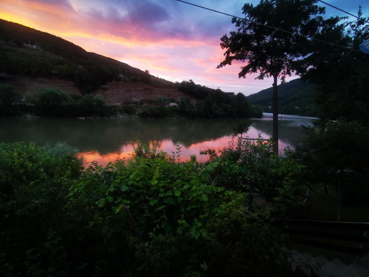 Vikendica Pored Drine Foca Handici Kültér fotó