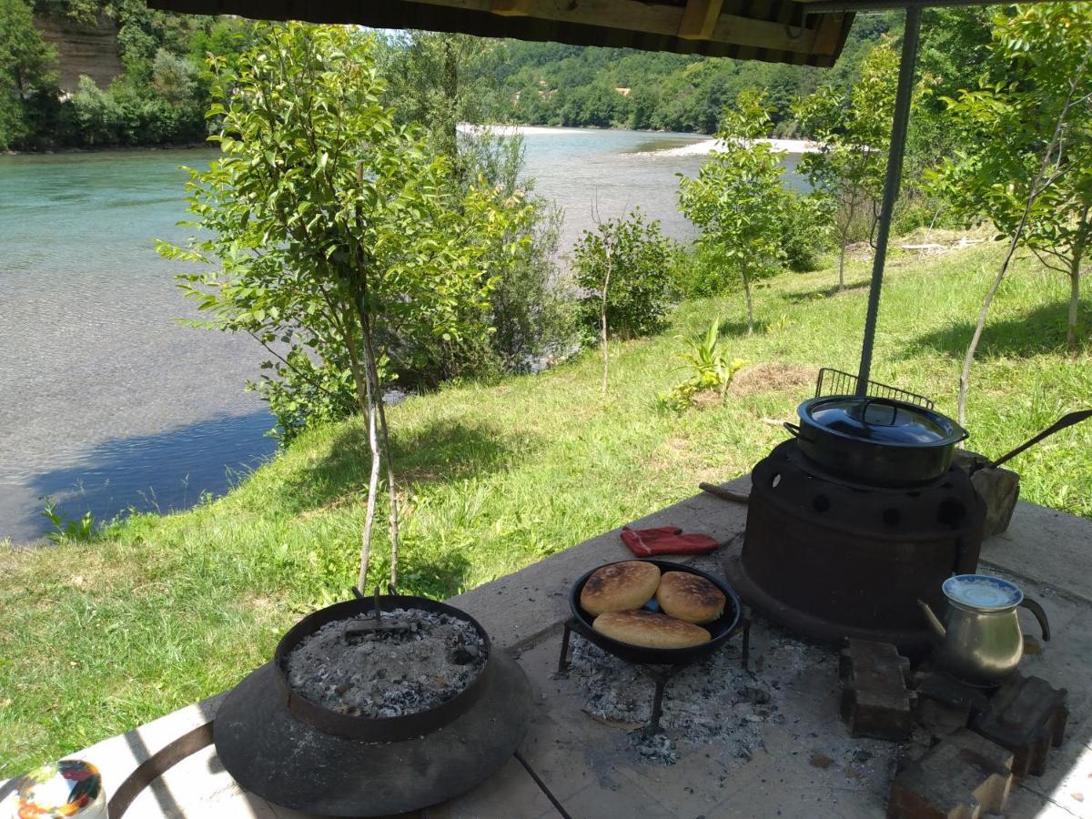 Vikendica Pored Drine Foca Handici Kültér fotó