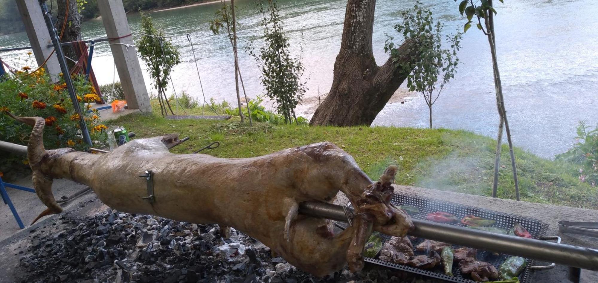 Vikendica Pored Drine Foca Handici Szoba fotó